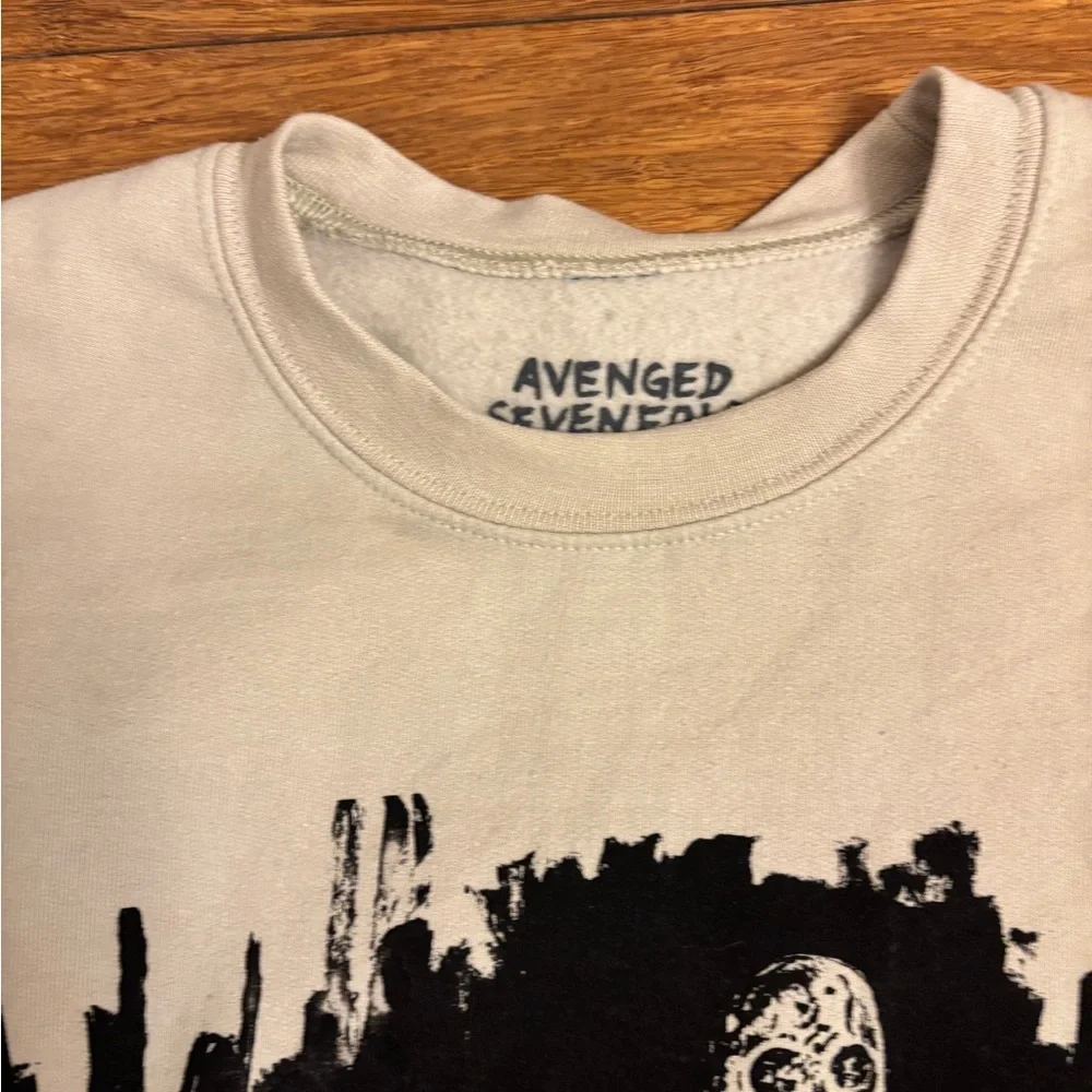Avenged Sevenfold tour Cream Skeleton Print Men's Sweatshirt size small - Picture 3 of 5